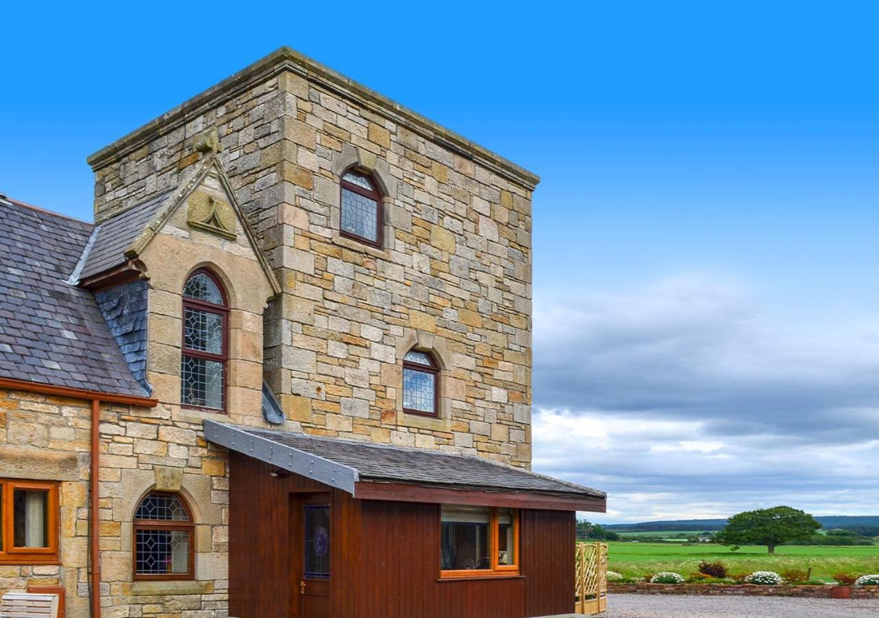 The Tower, Moray Firth Holiday Home Kinloss Экстерьер фото